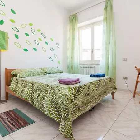 Alojamento de Acomodação e Pequeno-almoço Molly & Luna Cagliari